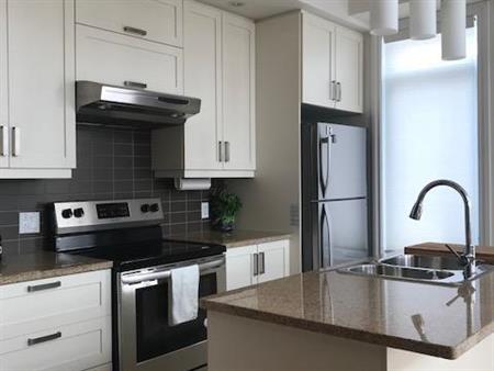 Penthouse 4 1/2 + mezzanine Faubourg Boisbriand