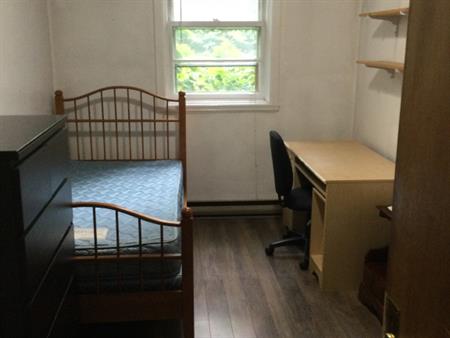 Chambre Près UdeM, HEC, École Poly...