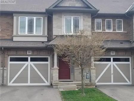 90 BLOOM Crescent | 90 BLOOM Crescent, Stoney Creek