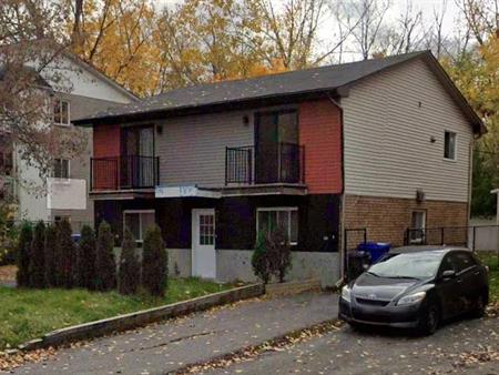 92 Rue Marengère (Gatineau) Très Beau 3 Chambres