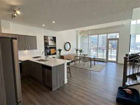 One Year Free Grocery!  3 Bedroom  2 Levels Townhouse DT Calgary | 850 11 St SW, Calgary