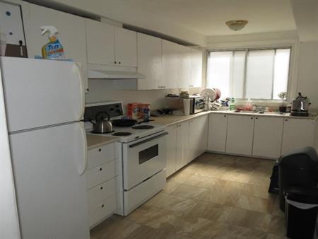 Superbe 4 1/2 Adjacent TMR/Outremont - REM Canora