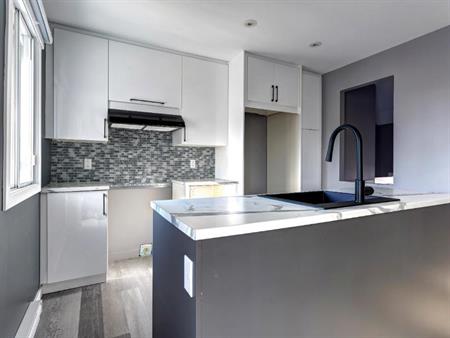 Maison 6 1/2 à louer avec grande cour - Mascouche - Libre 1er juillet