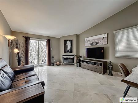 Condo Moderne Insonorisé 5 1/2 à Louer