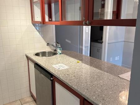 Immeuble - 525-533 Rue Cliff Joli 3 1/2 à Louer