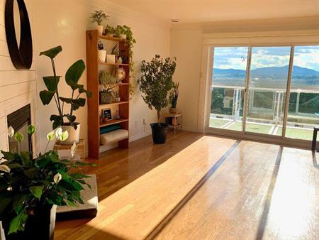 Condo spacieux et paisible à Magog