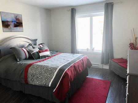 🏡 Appartement haut de gamme à louer – 364 rue du Maçon, St-Jérôme – Libre dès le 1er juin 2025 ! – Seulement 1250$ / mois