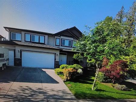 BRIGHT and SPACIOUS SUITE FOR RENT IN SCENIC MAPLE RIDGE | 24906 108 B Avenue, Maple Ridge