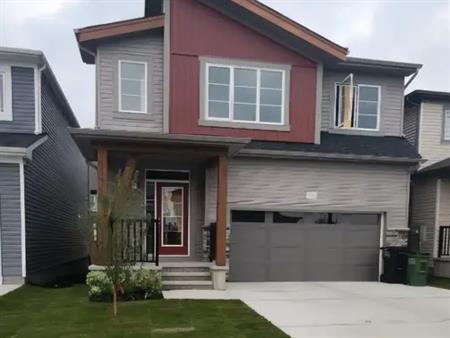 4 bedroom+Den and 2.5 bathroom single family home | Edmonton