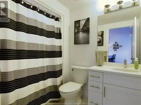 250 MANNING ROAD Unit# 404 | 250 MANNING ROAD Unit# 404, Tecumseh