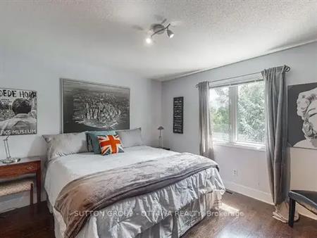 20 REMEMBRANCE CRESCENT | 20 REMEMBRANCE CRESCENT, Ottawa