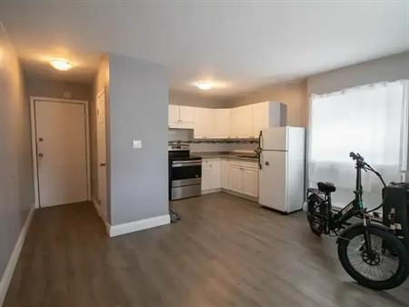 1 Ormond St N - 8 | 1 Ormond St N -, Thorold