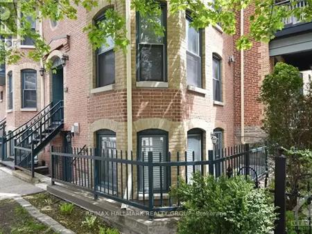 1 - 220 WILBROD STREET | 1 - 220 WILBROD STREET, Ottawa