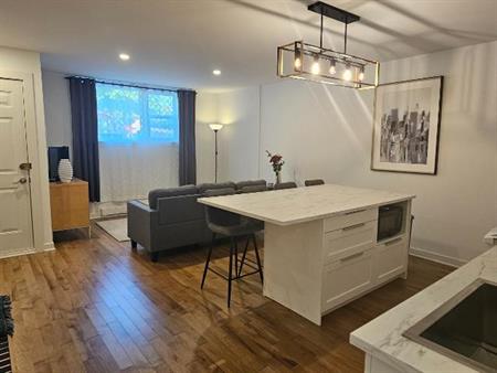 Magnifique logement 3 1/2 meublé, rénové - Libre 1er juillet