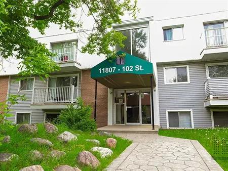Madison Court | 11807 102 Street NW, Edmonton
