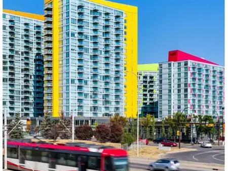 Master Bedroom in Penthouse with Private Bathroom | 1908 - 3820 Brentwood Road NW, Calgary