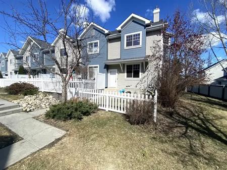 #18 8304 11 Avenue Southwest | 8304 11 Avenue Southwest, Edmonton