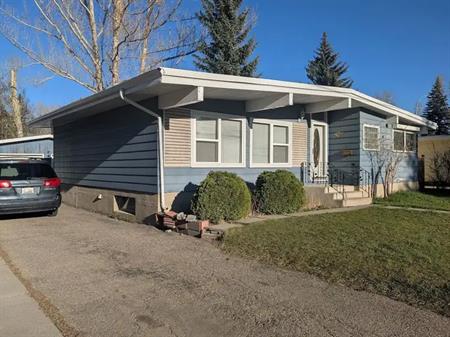 main floor | 4008 37 Street Northwest, Calgary