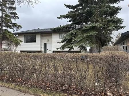 Spacious and bright Basement Suite!: price lowered for fast rent | 8123 Ranchview Drive Northwest, Calgary