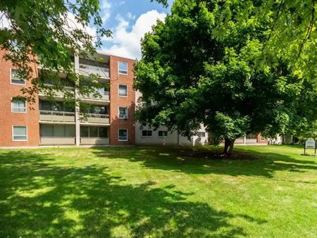 Terrace Towers Apartments - PARKING SPACE, HEAT & WATER INCLUDED | 125 Raymond Street, Guelph