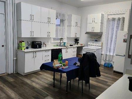 Grand 5 1/2 à louer à St-Ferdinand 2 salle de bain et 1 salle de lavage