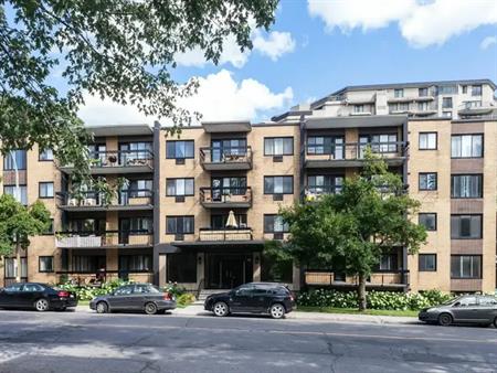 2400 Van Horne Street | 2400 Van Horne, Montreal