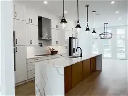 521 Winston Heights | 521 23 Avenue Northeast, Calgary