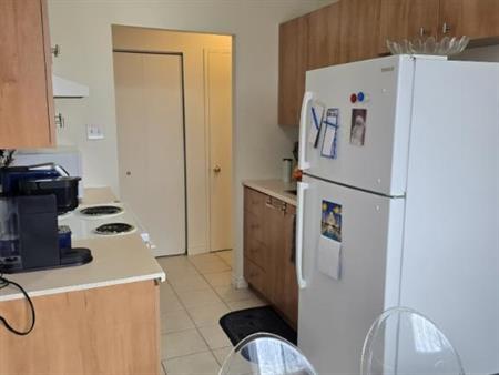 Beau 3.5 à louer