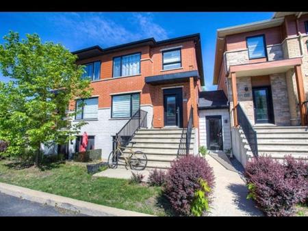 Condo - appartement à louer