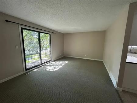 Spacious 2 Bedroom 1 Bathroom Main Floor*In Suite Laundry*Great Location | 10919 122 Street Northwest, Edmonton