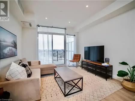 741 KING Street W Unit# 1807 | 741 KING Street W Unit# 1807, Kitchener