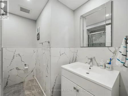 MAIN - 51 DON HEAD VILLAGE BOULEVARD | MAIN - 51 DON HEAD VILLAGE BOULEVARD, Richmond Hill