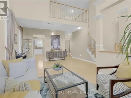 153 ARROWWOOD DRIVE | 153 ARROWWOOD DRIVE, Ottawa