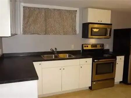 Bonnie Doon Basement Suite | 8915 83 Avenue, Edmonton