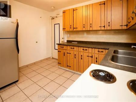 3 - 37 HOLLAND STREET W | 3 - 37 HOLLAND STREET W, Bradford West Gwillimbury