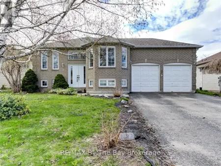 12 ACORN CRESCENT | 12 ACORN CRESCENT, Wasaga Beach
