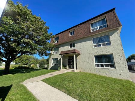 Blue Spruce Apartments - ALL INCLUSIVE | 568 Second Line, Sault Ste. Marie