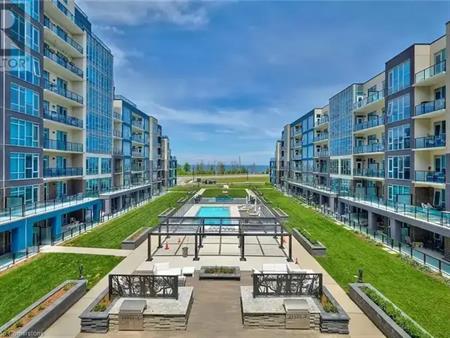 16 CONCORD Place Unit# 225 | 16 CONCORD Place Unit# 225, Grimsby