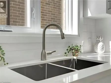 10 BLAIN Avenue Unit# UPPER | 10 BLAIN Avenue Unit# UPPER, Cambridge