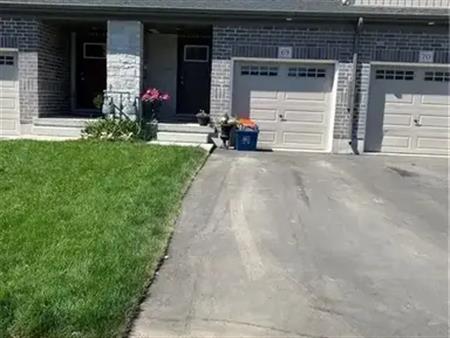 135 HARDCASTLE Drive Unit# 69 | 135 HARDCASTLE Drive Unit# 69, Cambridge