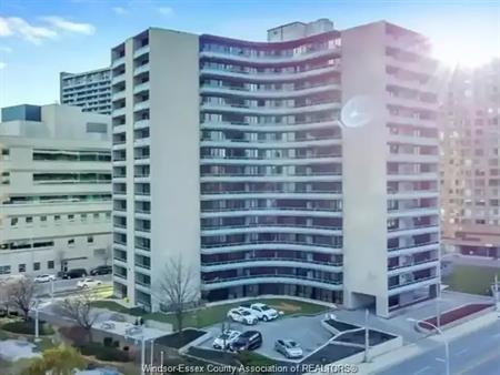 111 RIVERSIDE DRIVE East Unit# 1016 | 111 RIVERSIDE DRIVE East Unit# 1016, Windsor