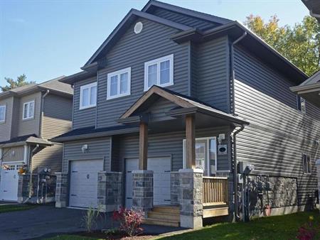 470 Elora Street | 470 Elora St, Fergus