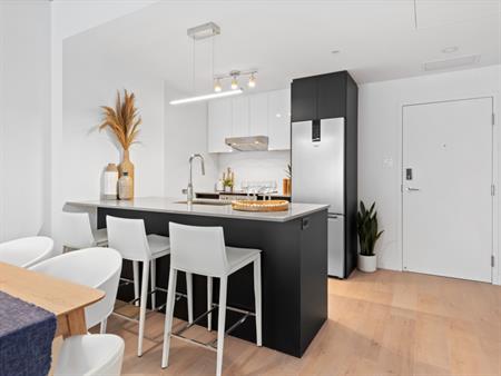 Studio à Louer - Brossard, REM