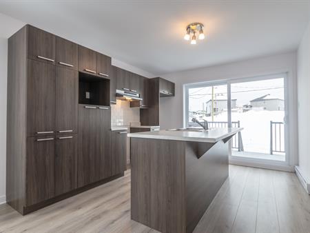 Logement 5 1/2 - 1er Nov - Saint-Jérôme