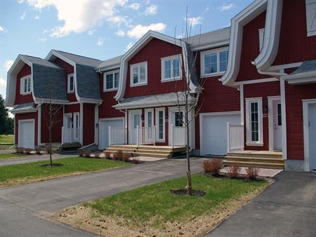 Maison à étages Mont-Tremblant À Louer