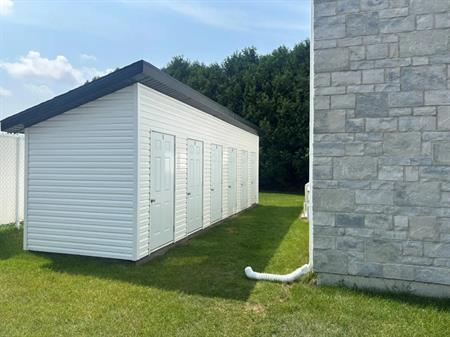4 1/2 Moderne + 2 Stationnements