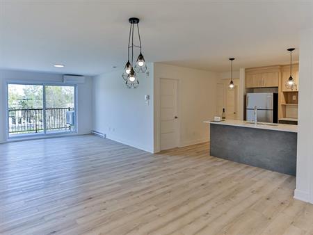 SAINT-CHARLES - APPARTEMENT 4½ À LOUER POUR JUILLET