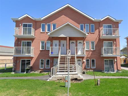 Appartement De 3 Chambres / 3 Bedrooms -