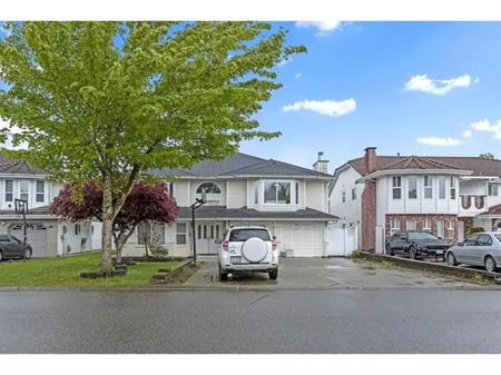12474 90A AVENUE | 12474 90A AVENUE, Surrey