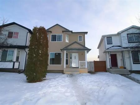 30 Martinvalley Way NE | 30 Martinvalley Way Northeast, Calgary